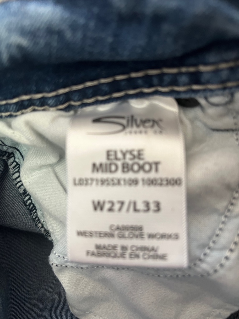 Y2K Silver Jeans Light Blue Flare Jeans with Knee Rips 27x33 - Picture 4 of 5
